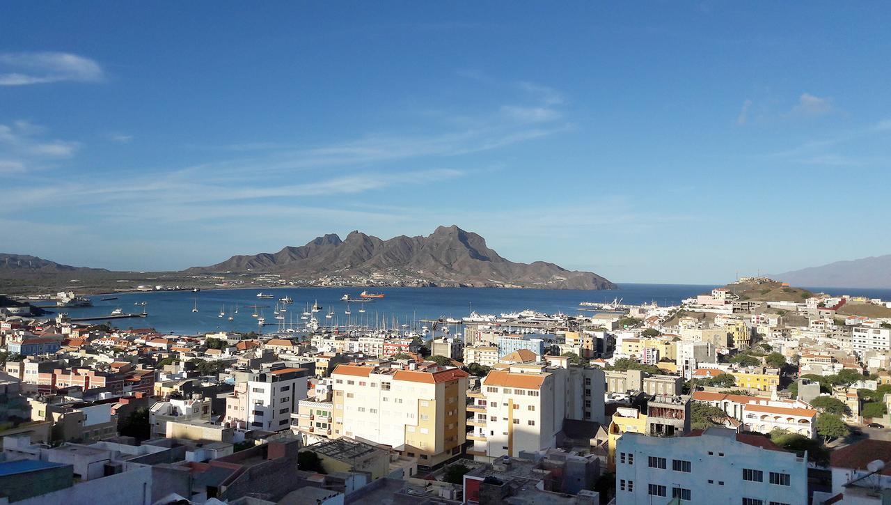 Bouganville Mindelo Exteriör bild